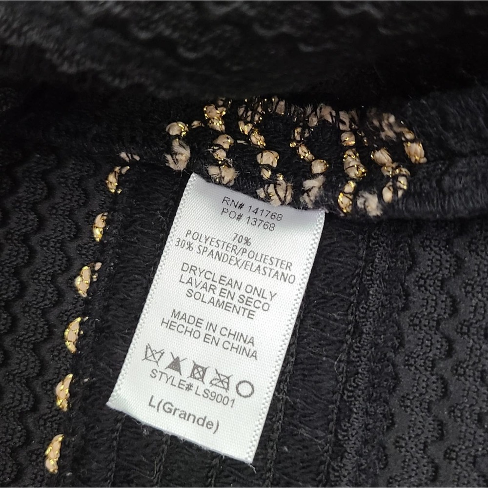 LÒRE | BLACK & GOLD SKIRT - Picture 4 of 7